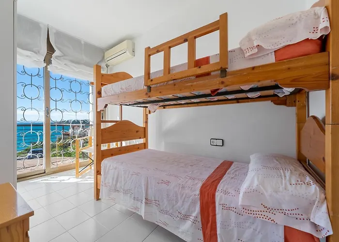 Ca La Montse Holiday home *