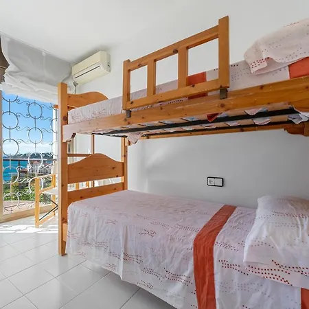 Ca La Montse Holiday home *