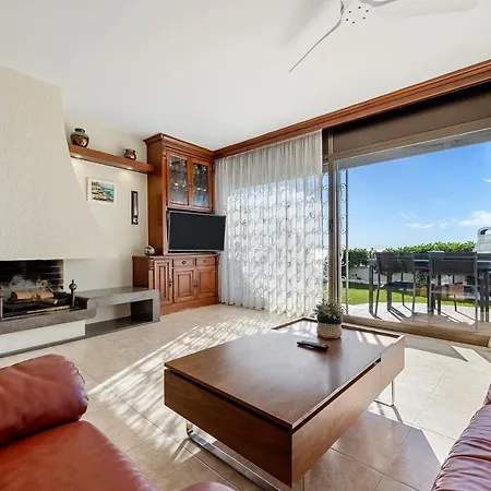 Ca La Montse Holiday home